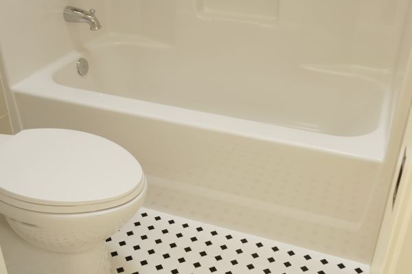Hilo Bathtub Refinishing
